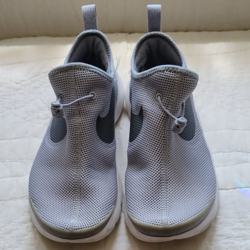 Nike sneakers  light gray and white sole women's 7